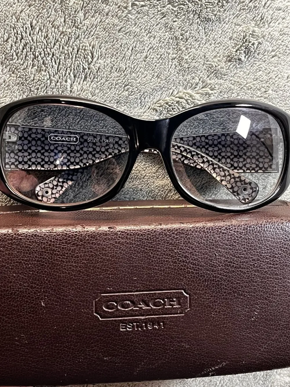Coach Suzie S446 Oversized Sunglasses Black Plastic Frame Gray Gradient Lens
